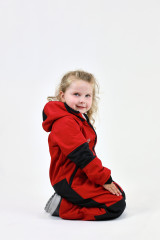 KOMBINÉZA  ČERVENÁ s BERÁNKEM (5)
