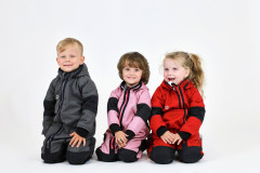 KOMBINÉZA  ČERVENÁ s BERÁNKEM (6)