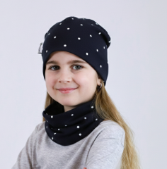 SET Čepice + Nákrčník PUNTIKY na černé