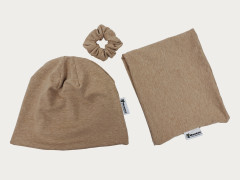 Čepice PUNTIKY na černé (2)